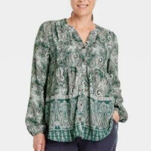 Knox Rose Green Buttoned Tiered Blouse with Mandarin Collar